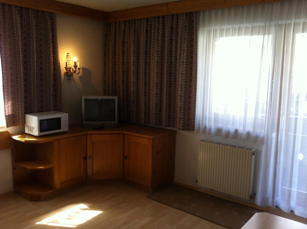 Hotel Garni Pfandl Neustift im Stubaital Habitación foto
